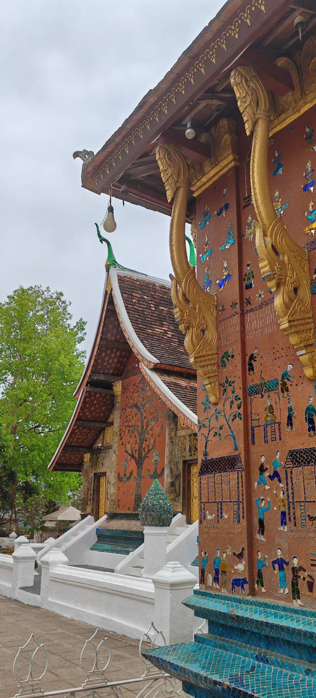 行琅勃拉邦去躺平(5千元出国攻略)九游会真人游戏第一品牌坐着高铁出国(图1) 行琅勃拉邦去躺平(5千元出国攻略)九游会真人游戏第一品牌坐着高铁出国(图1)